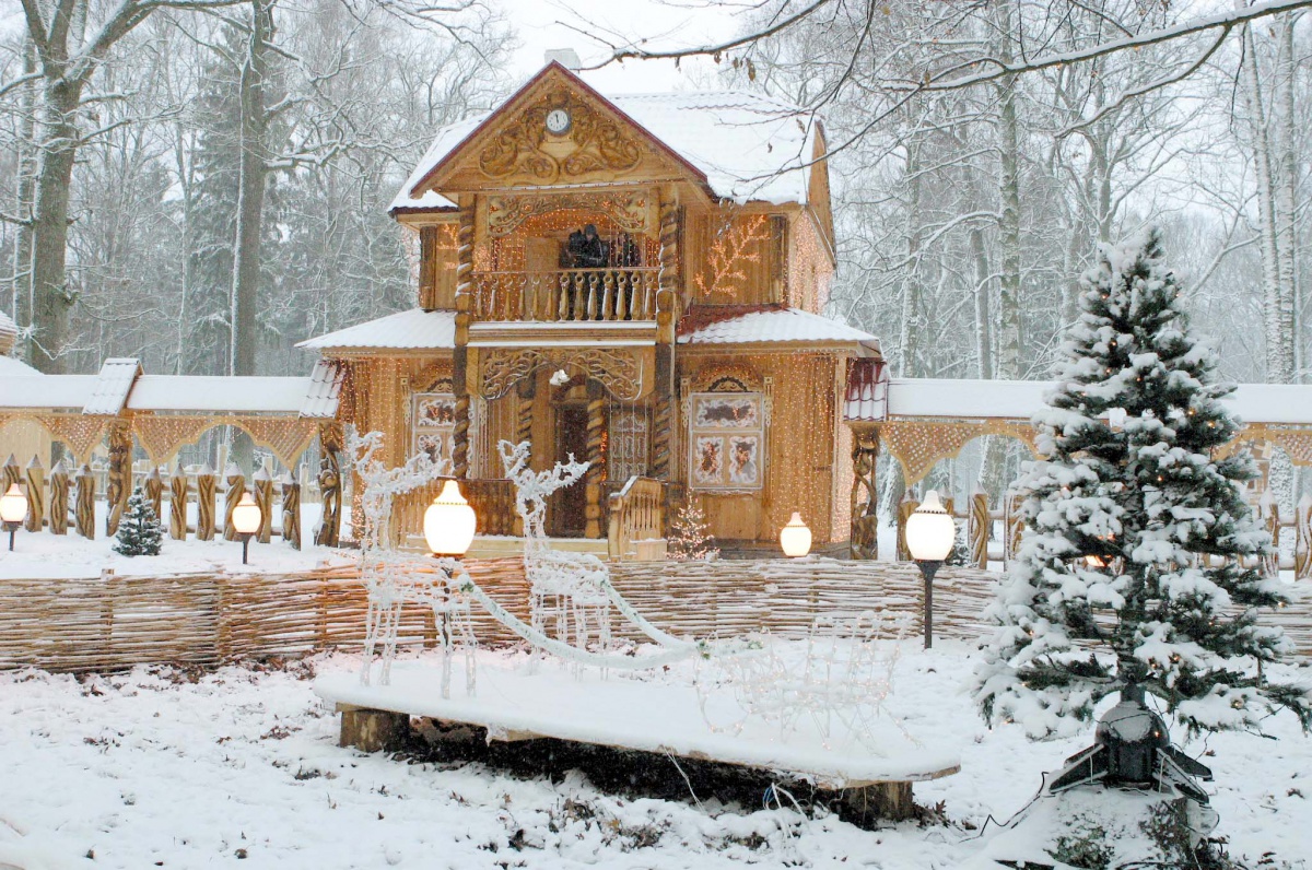 Беловежская пуща резиденция Деда Мороза